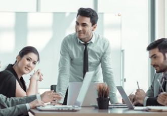 远离职场倦怠：有效的压力调控策略 